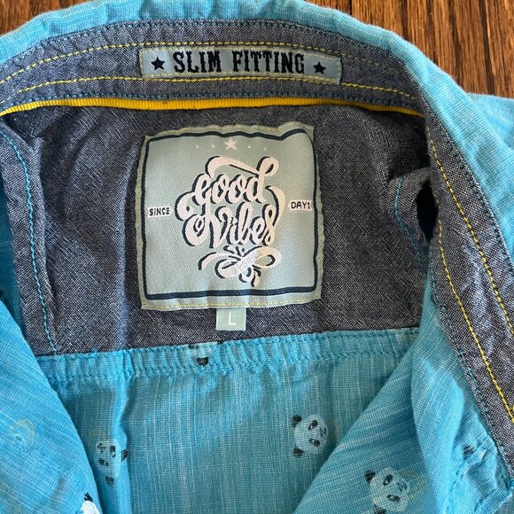 Good Vibes Mens Button Up Panda Print Shirt EUC Size Large Slim Fit - Picture 4 of 6